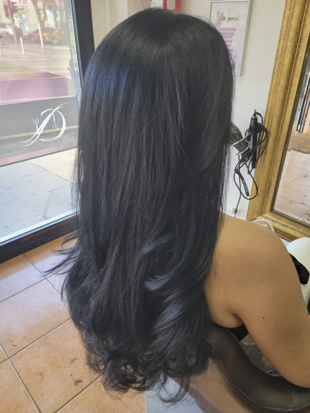 pelo ondulado en peluquería